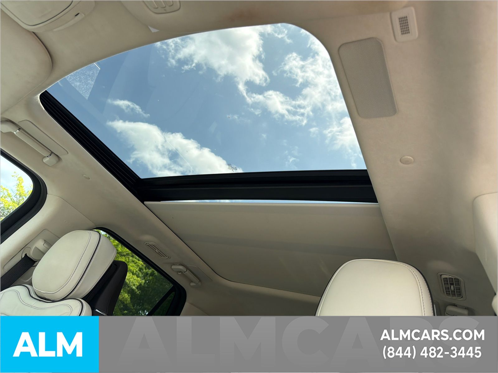 Used 2023 White Lincoln Black Label image 40