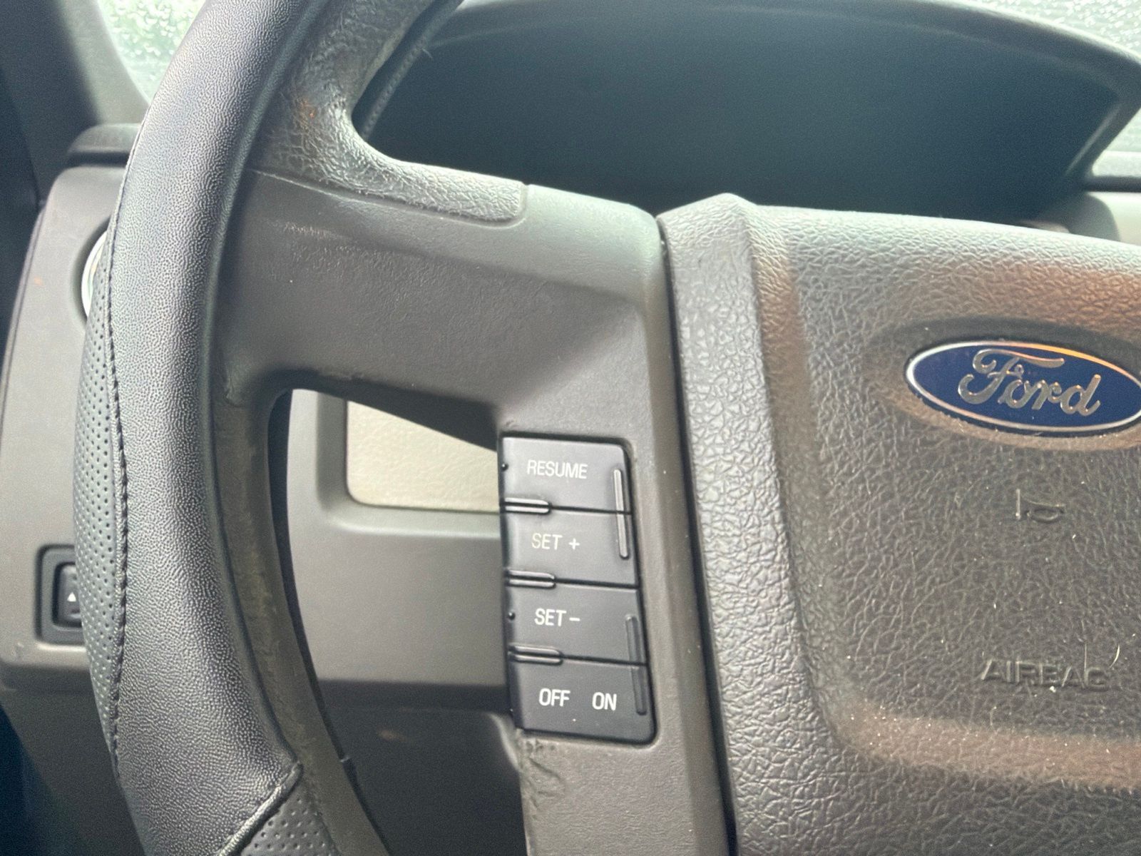 Used 2010  Ford XLT image 14