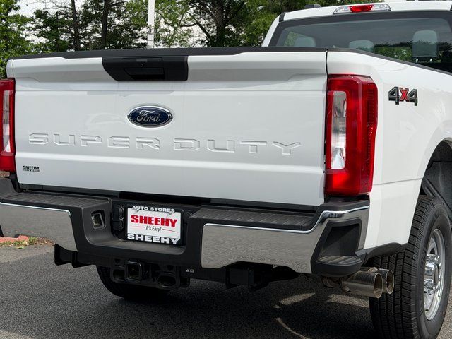 New 2026 Oxford White Ford XL image 14