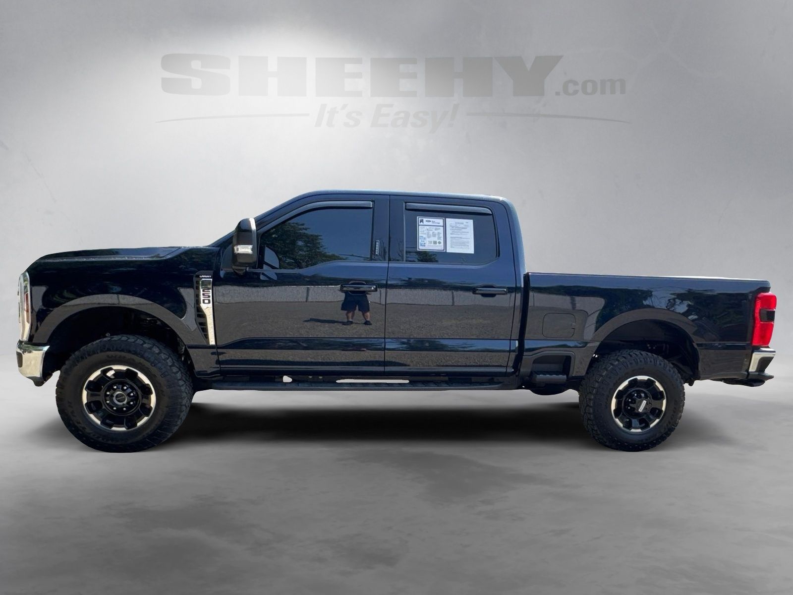 Certified Used 2025 Antimatter Blue Metallic Ford Lariat image 15