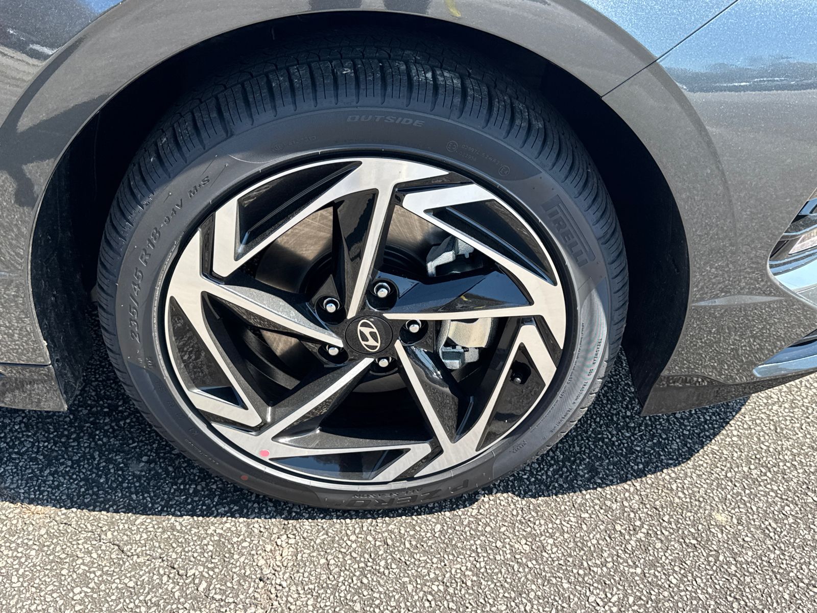 New 2026 Gray HYUNDAI SEL Sport image 13