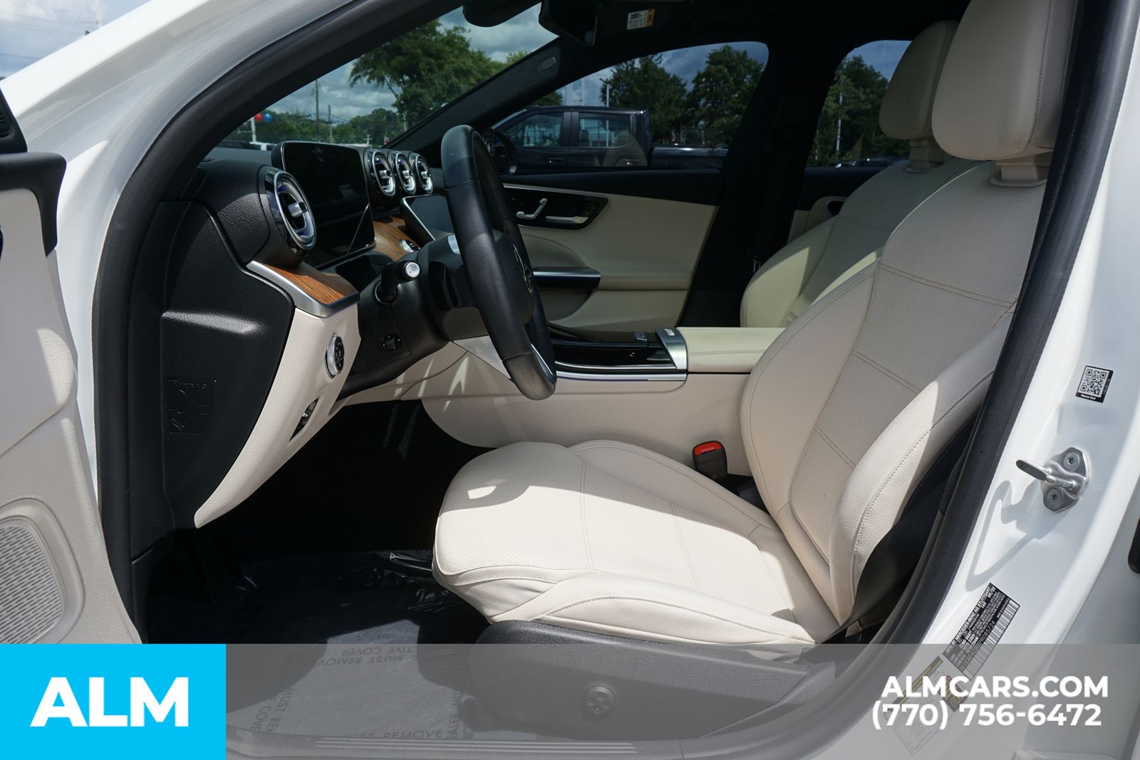 Used 2023  Mercedes-Benz C 300 image 20