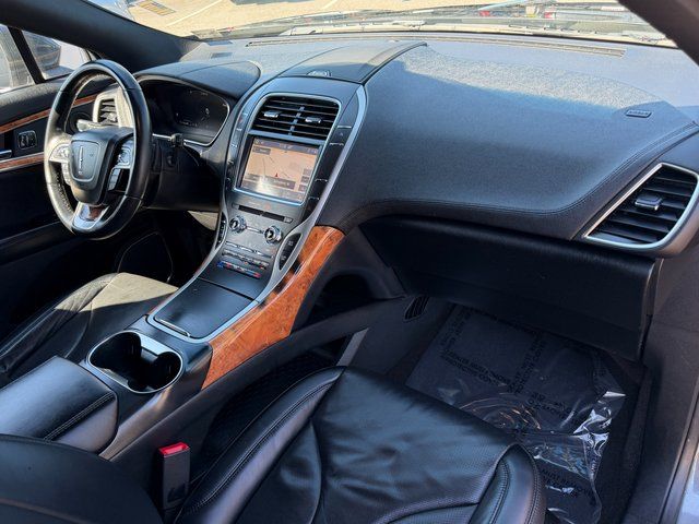 Used 2020 Magnetic Gray Lincoln Reserve image 34