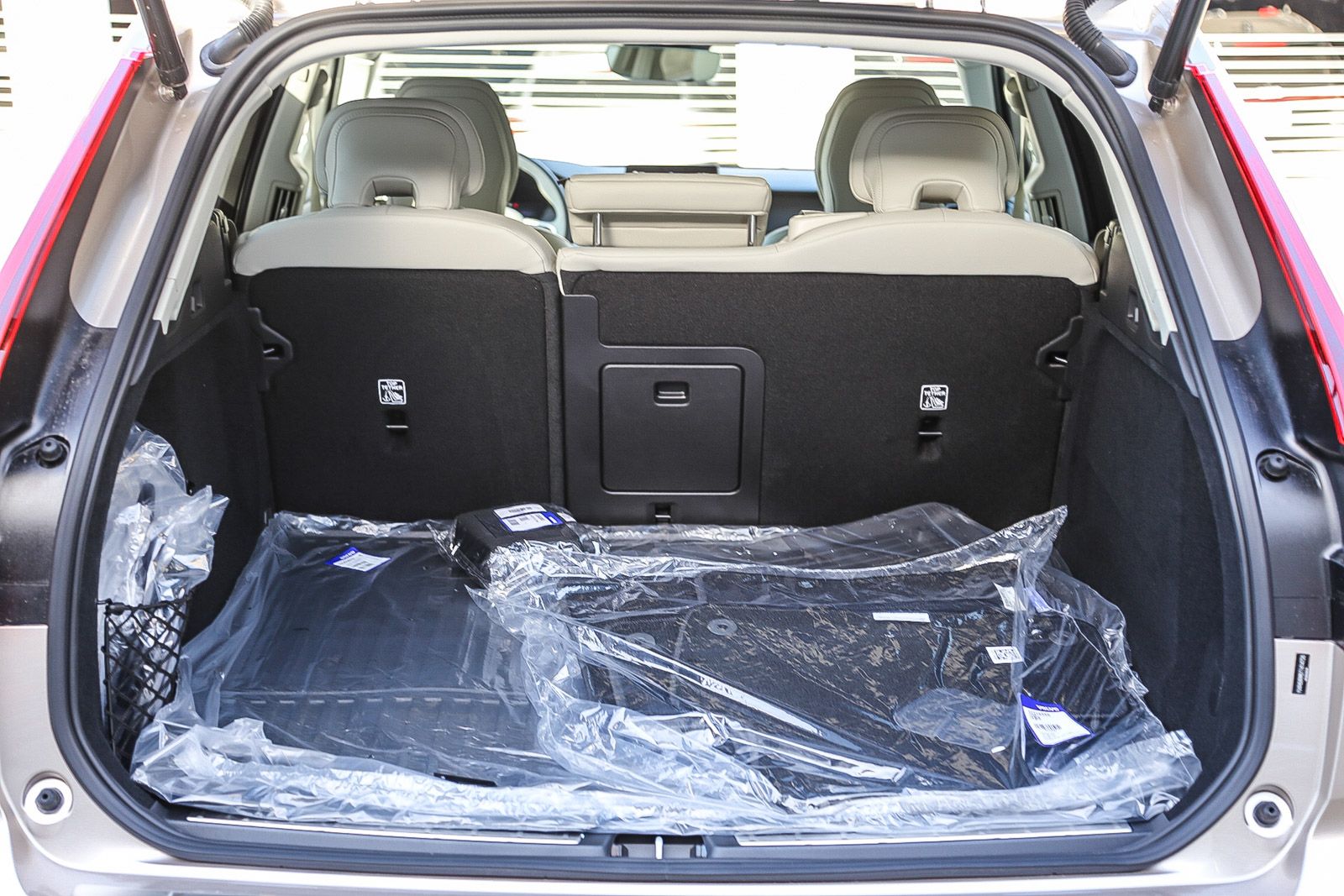2026 Volvo XC60 Ultra - Photo 25