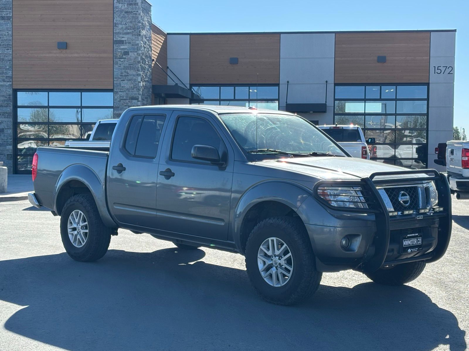 2016 Nissan Frontier 4.0 SV Crew Cab 4X4 AT SWB's photo