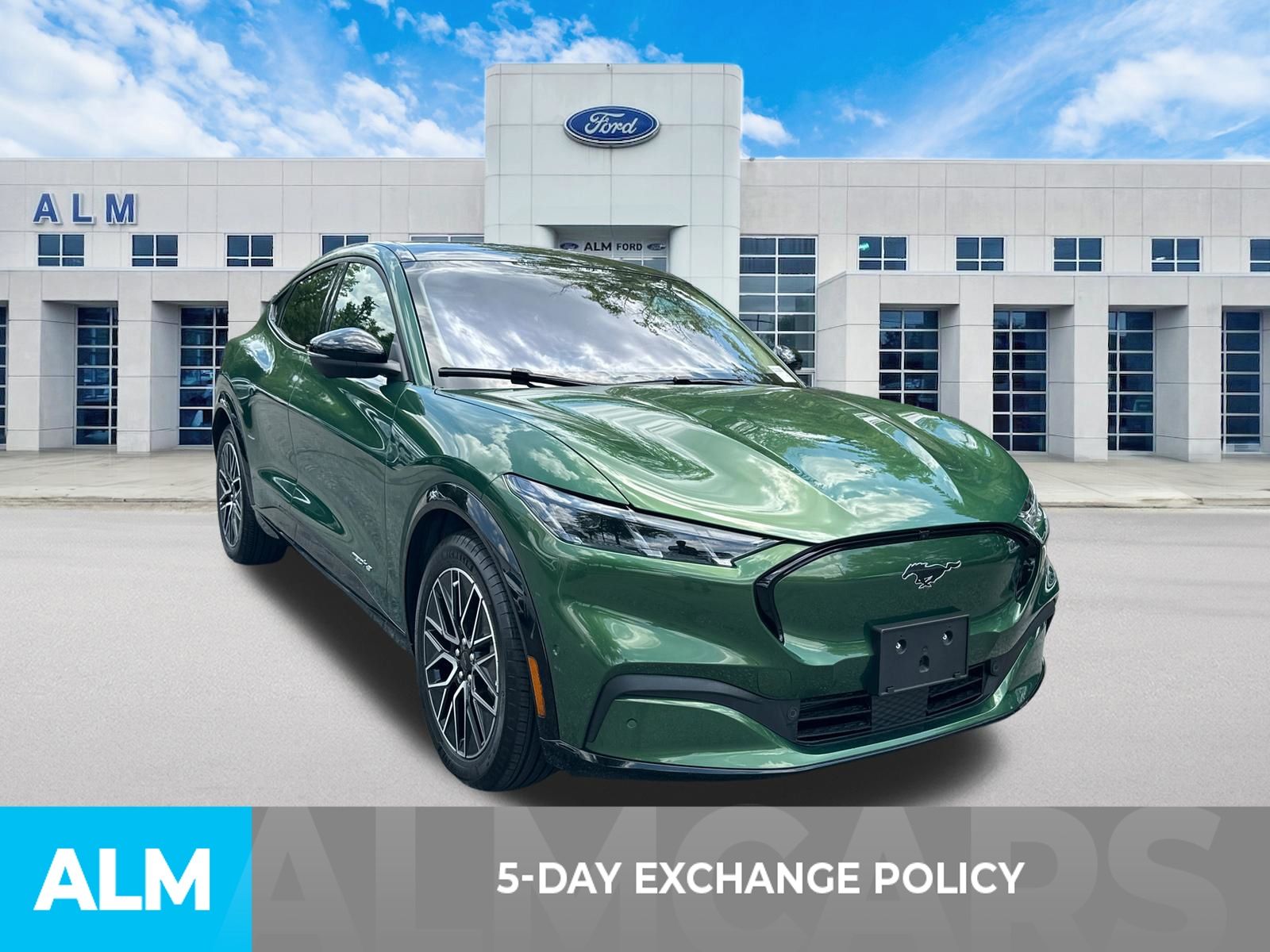 Used 2024 Green Ford Premium image 3
