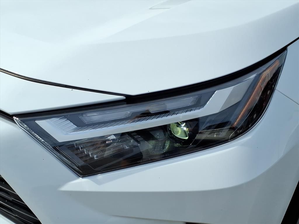 2025 Toyota RAV4 LE - 8