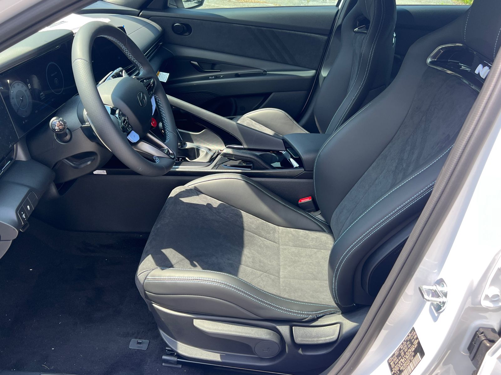 2025 Hyundai Elantra N Base photo 9