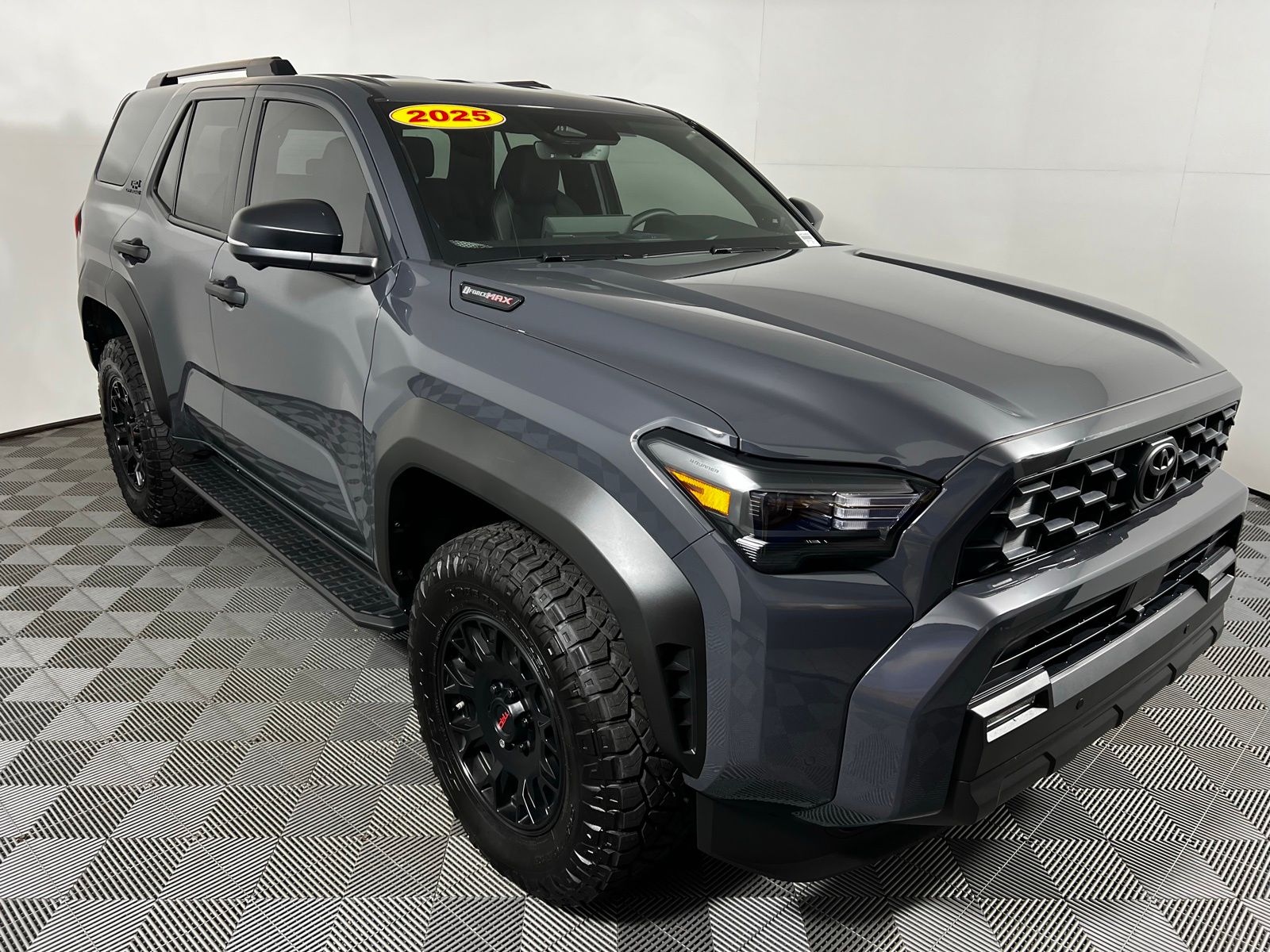 Thumbnail: 2025 Toyota 4Runner - 3