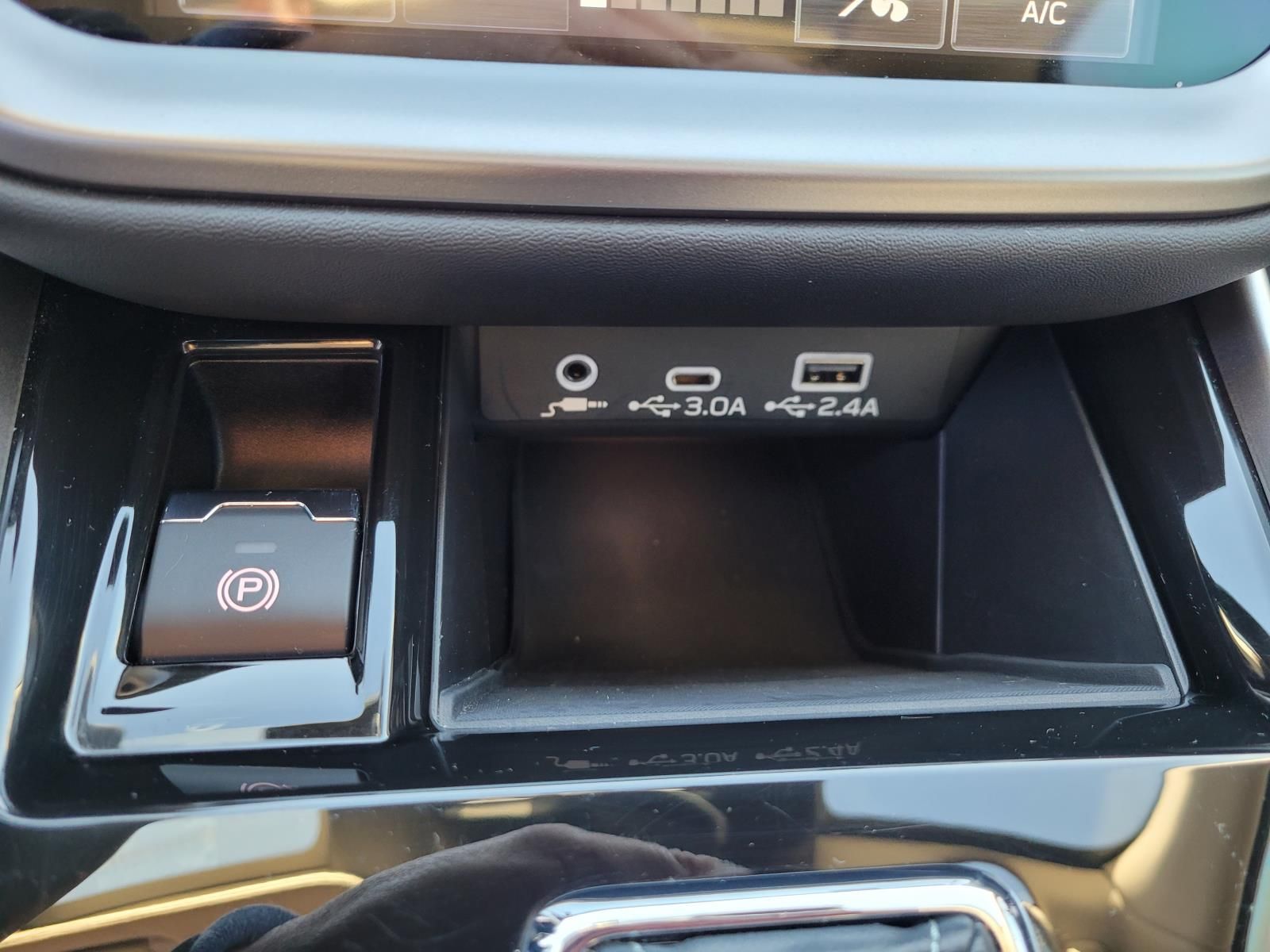 used 2025 Subaru Outback car, priced at $33,500