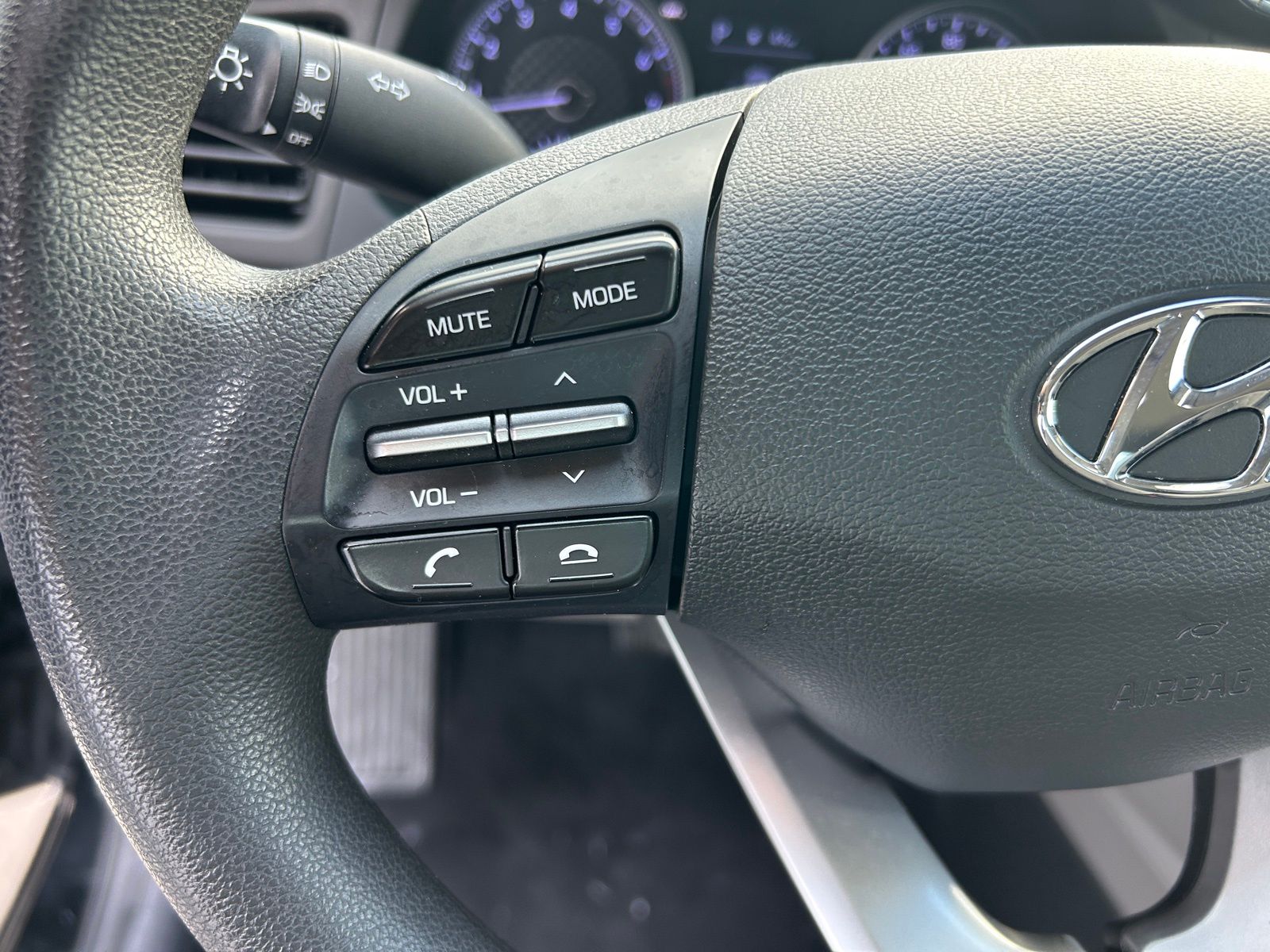 Used Car 2020 Hyundai Elantra  Se For Sale Under $15,000 In Austin, Texas