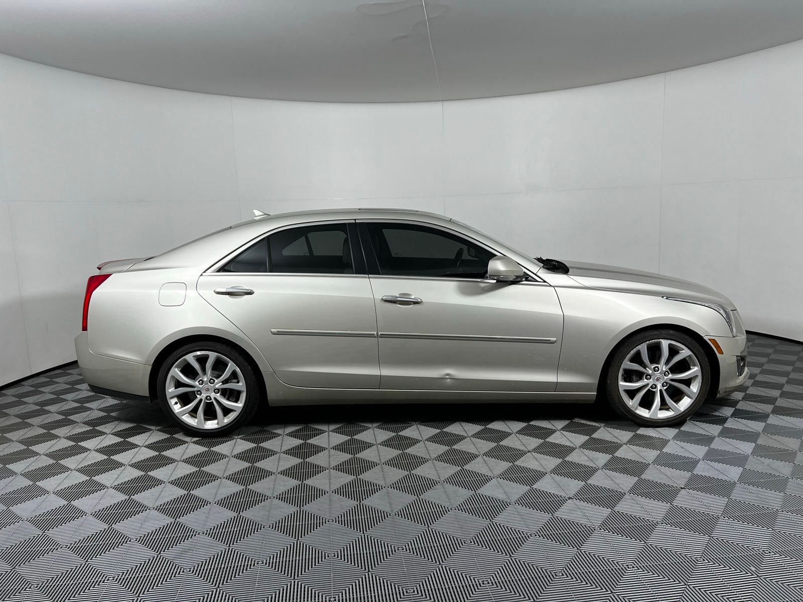 Thumbnail: 2013 Cadillac ATS - 4