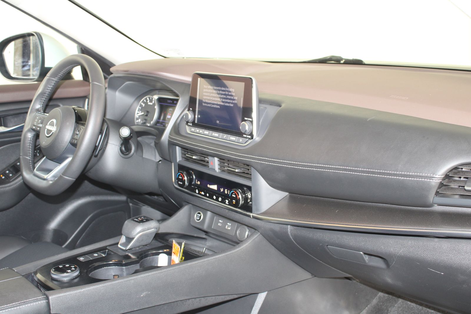 Used 2023 Silver Nissan SV image 19