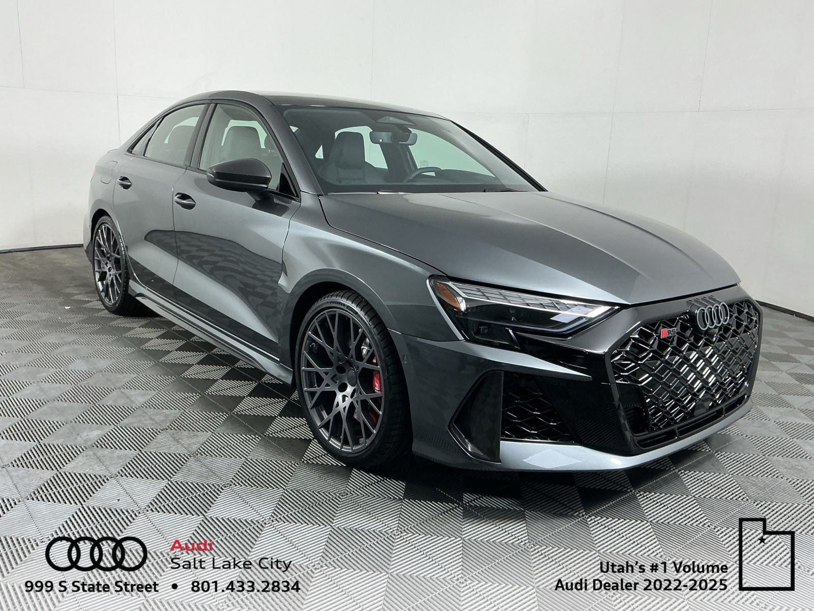 Daytona Gray Pearl Effect 2026 Audi RS 3 Sedan All-Wheel Drive 7-Speed Automatic