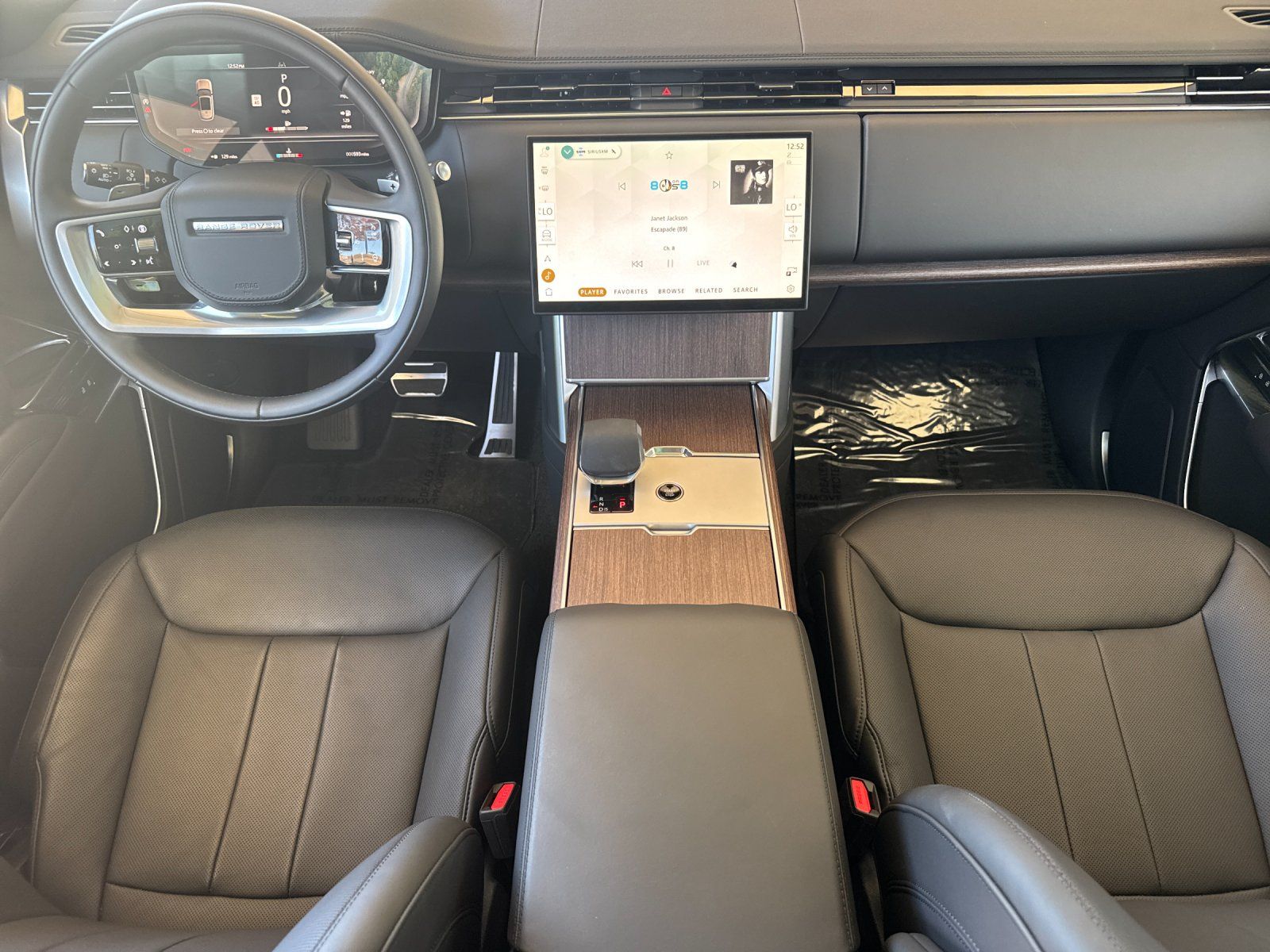 2025 Land Rover Range Rover SE - Photo 13