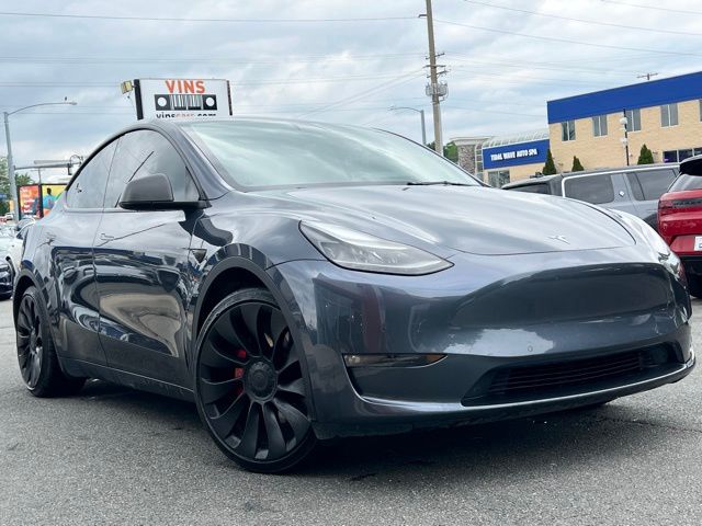 2022 Tesla Model Y Performance Dual Motor All-Wheel Drive's photo
