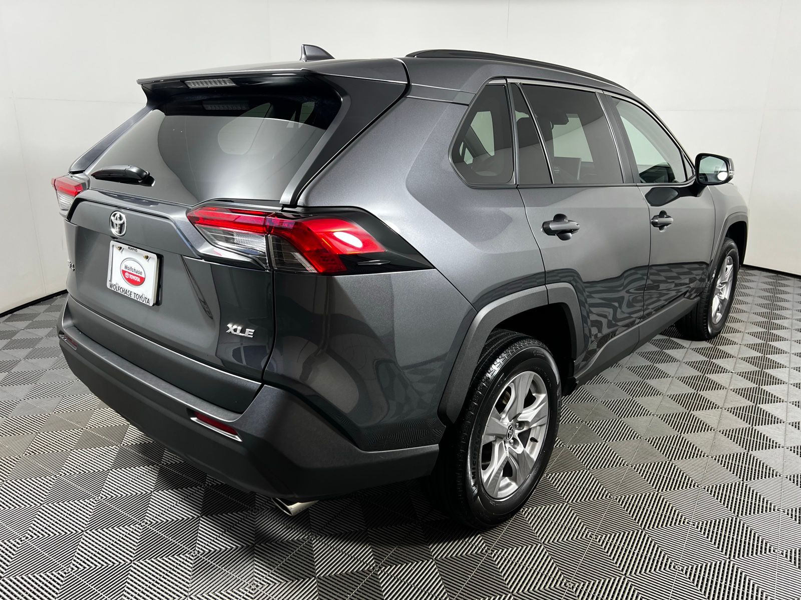 2023 Toyota RAV4 XLE 5