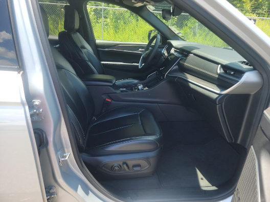 Used 2024 Jeep Grand Cherokee SUV