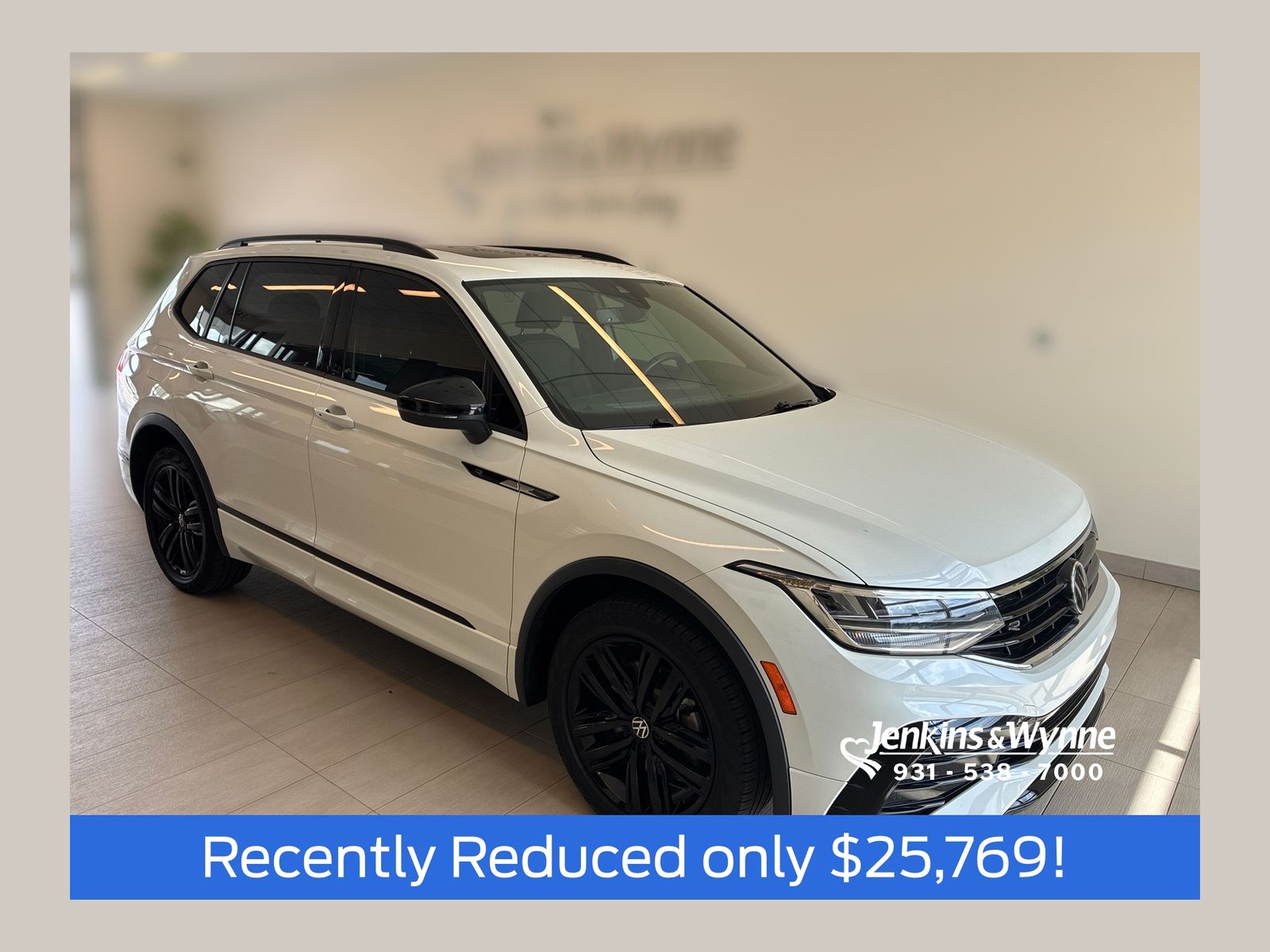 Pure White 2022 Volkswagen Tiguan SUV / Crossover Front-Wheel Drive 8-Speed Automatic