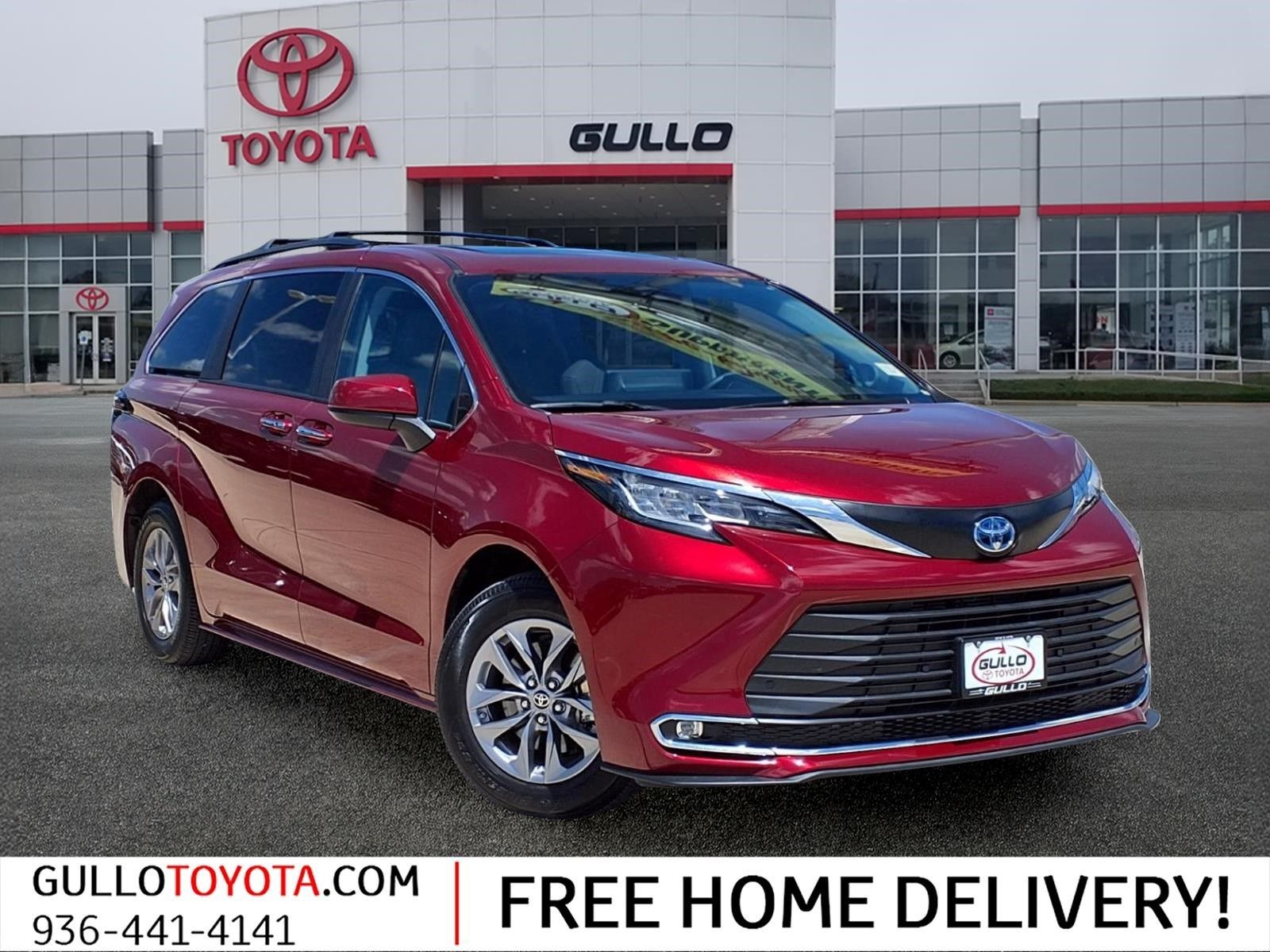 2023 Toyota Sienna XLE 7-Passenger FWD