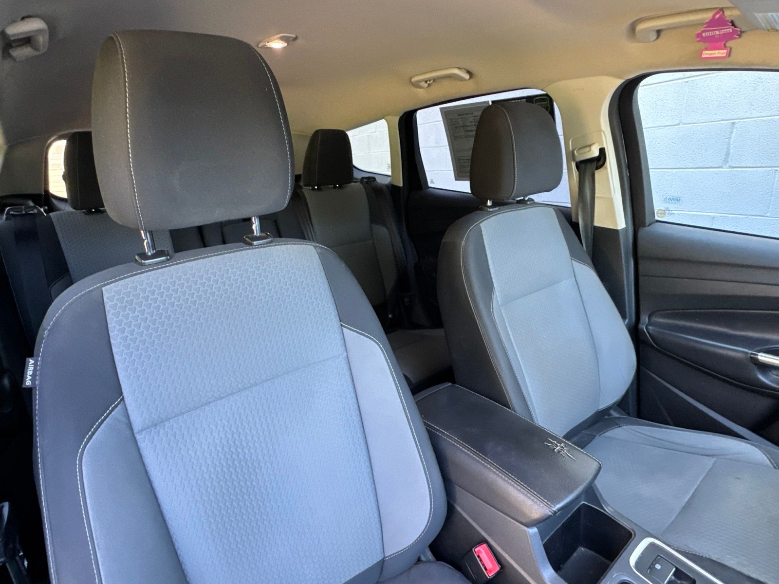 Used 2017 Shadow Black Ford SE image 9