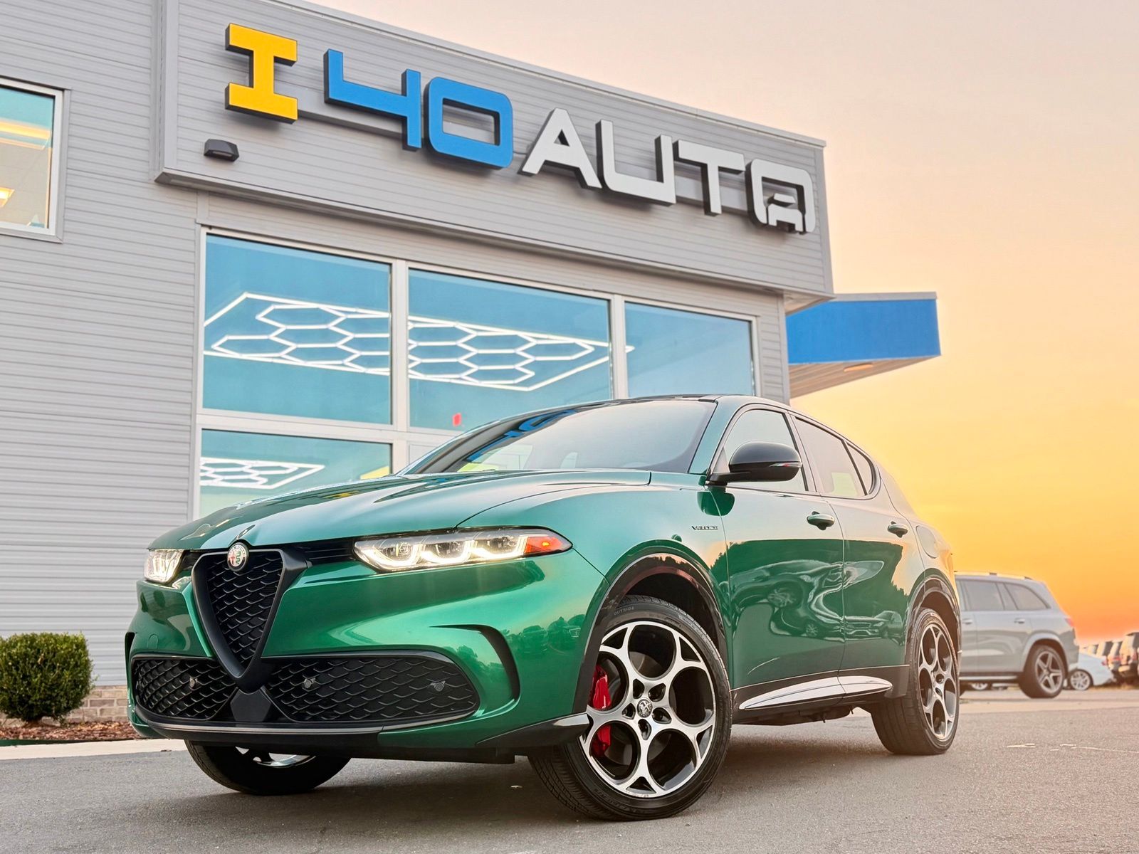 Green (Verde Fangio Tri-Coat) 2024 Alfa Romeo Tonale   6-Speed Automatic