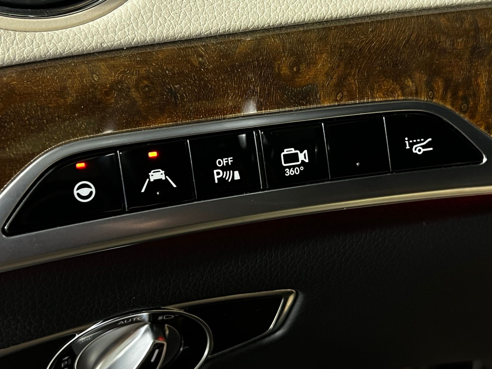 2015 Mercedes-Benz S-Class S 550 27