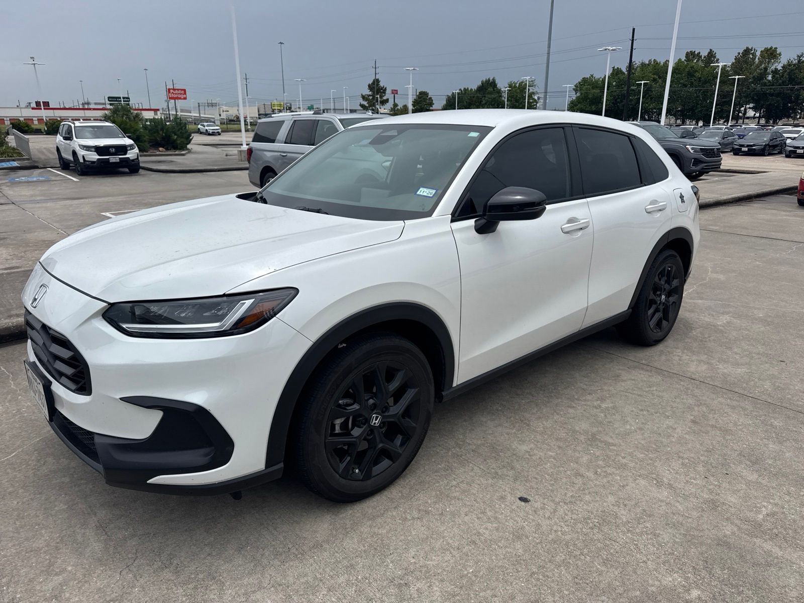 Platinum White Pearl 2025 Honda HR-V SUV / Crossover Front-Wheel Drive Continuously Variable Transmission