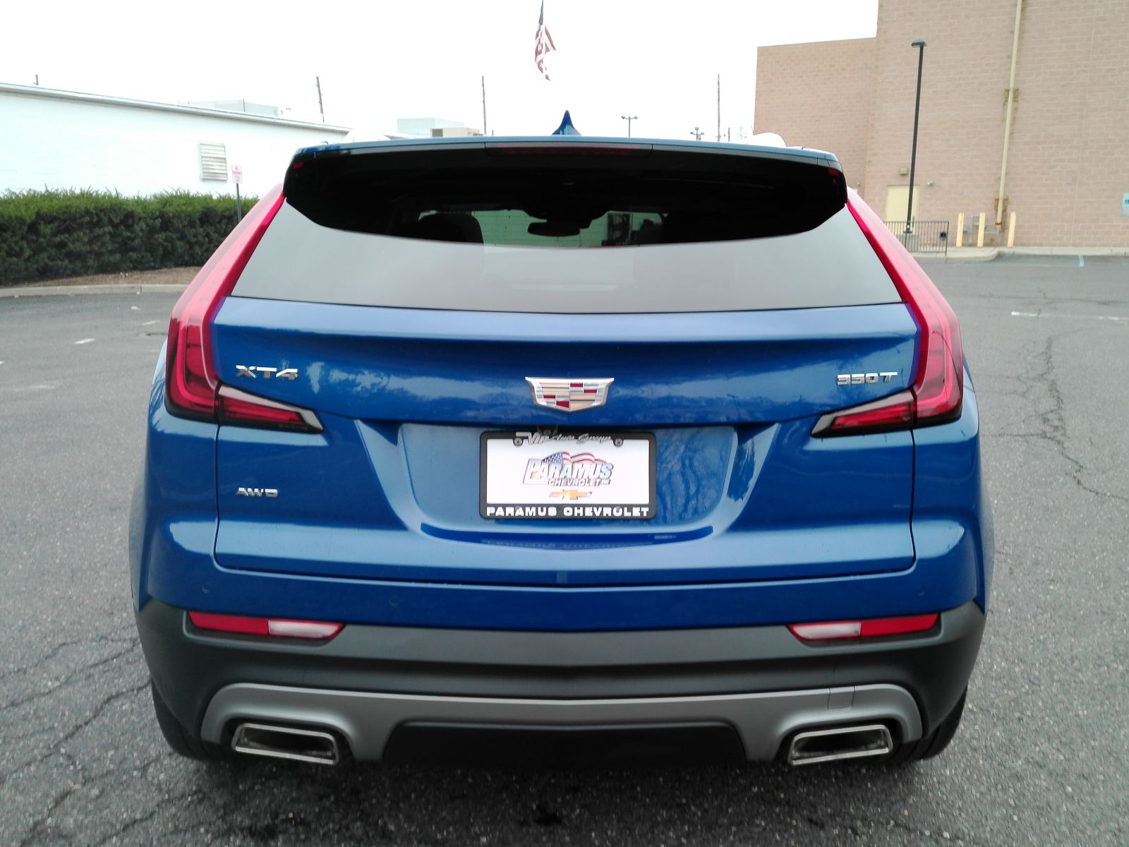 View vehicle photo 6