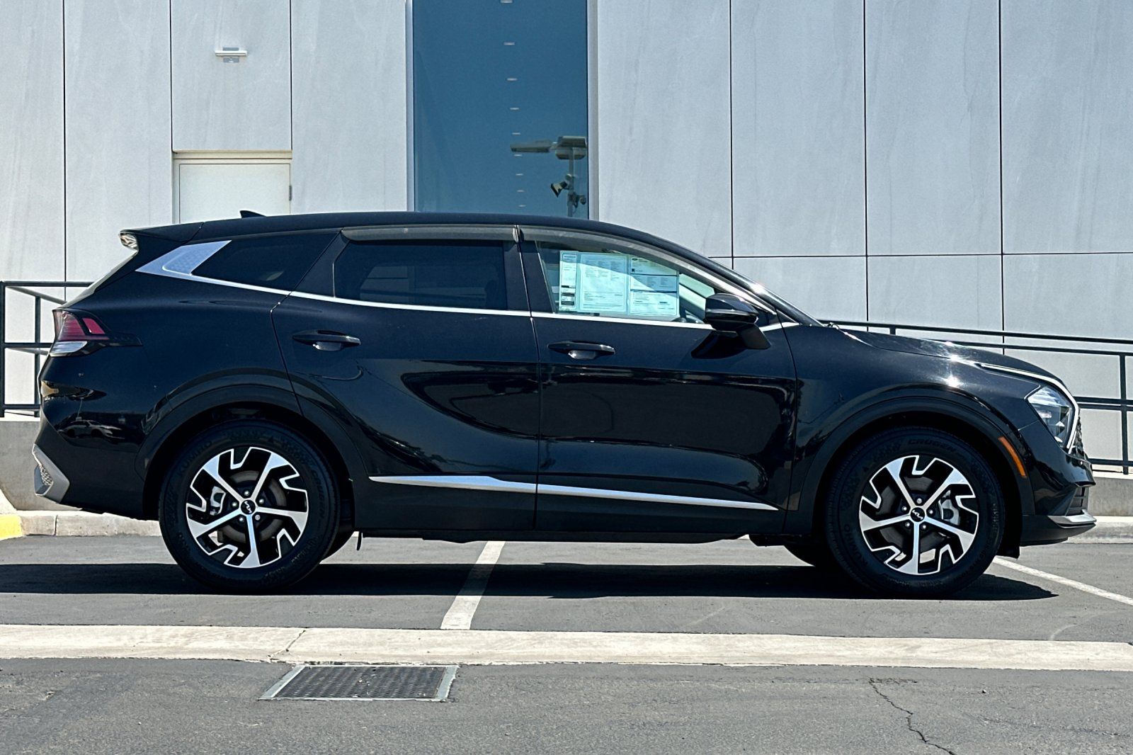 View vehicle photo 2
