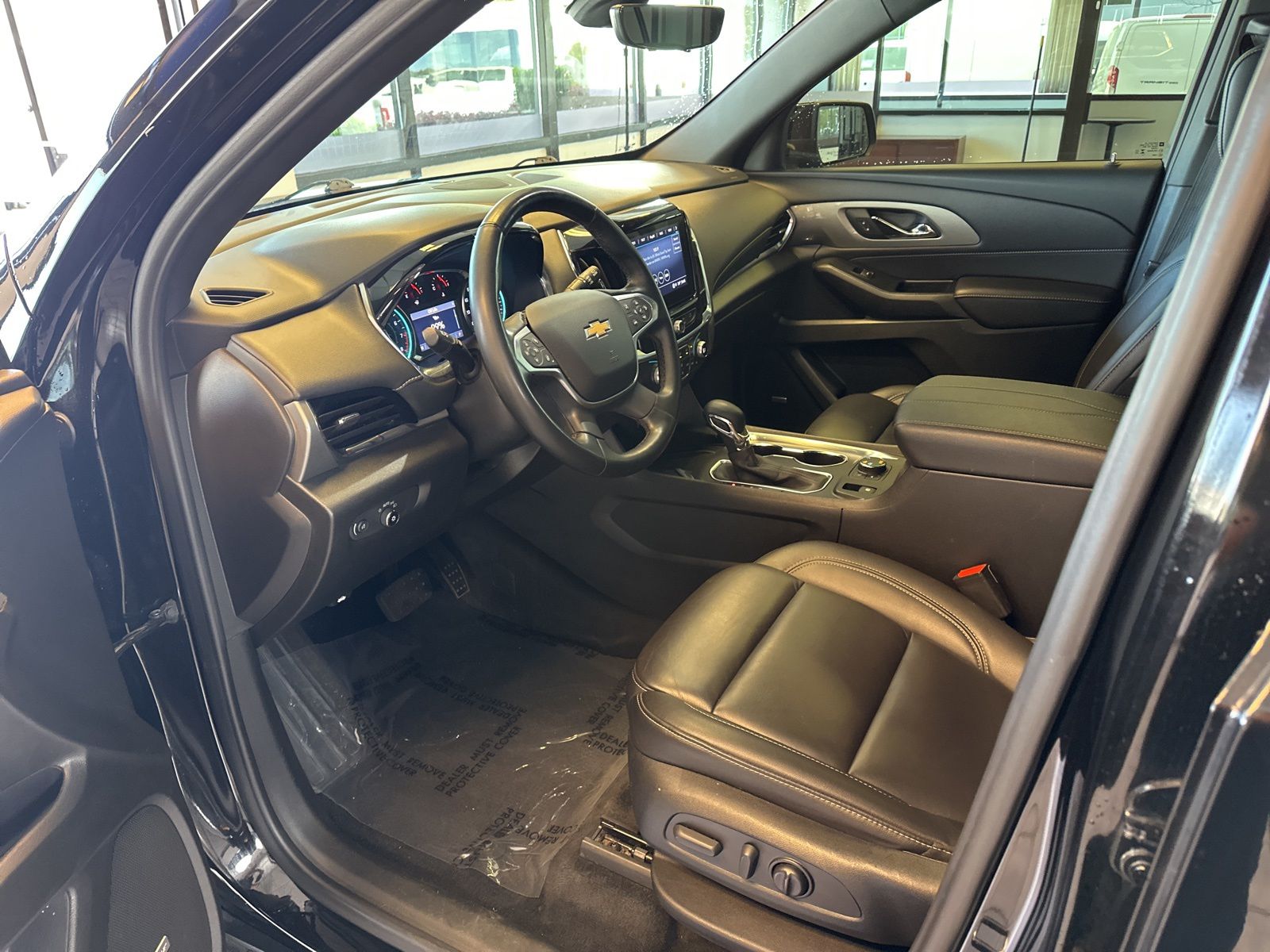 Used 2023 Mosaic Black Metallic Chevrolet LT Leather image 9