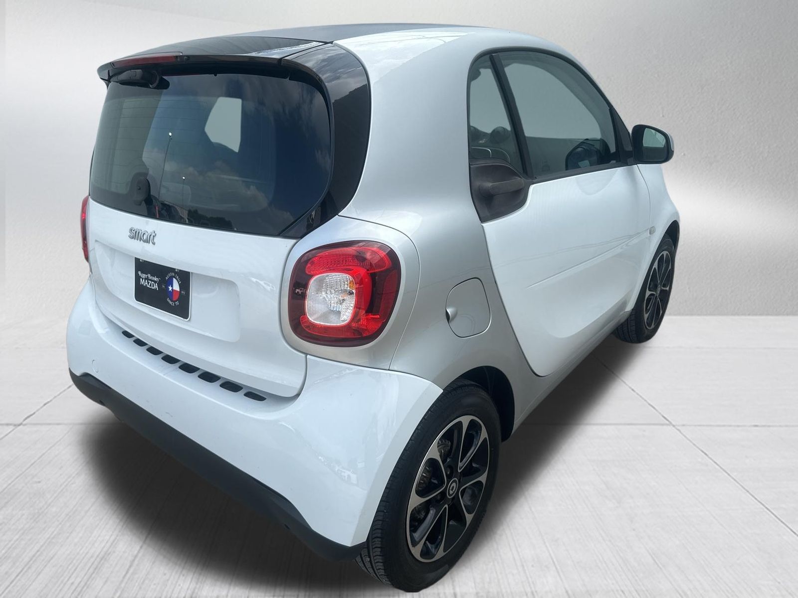 Used Car 2016 Smart Fortwo  Prime For Sale Under $10,000 In Austin, Texas
