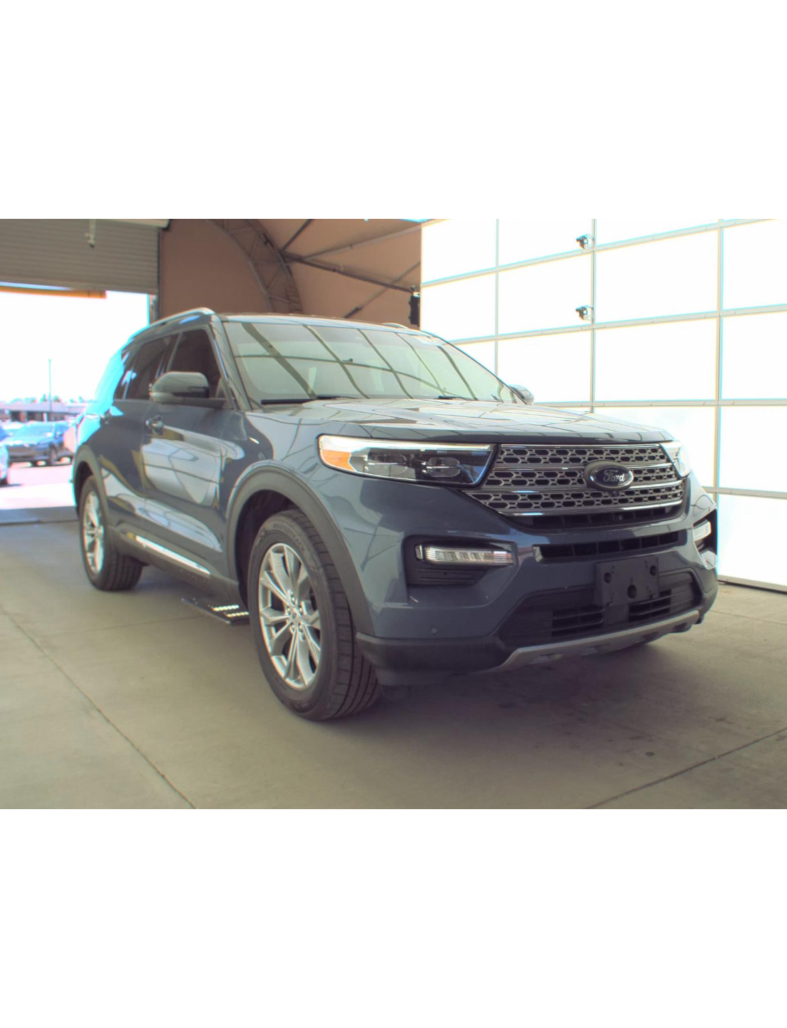 View vehicle photo 2