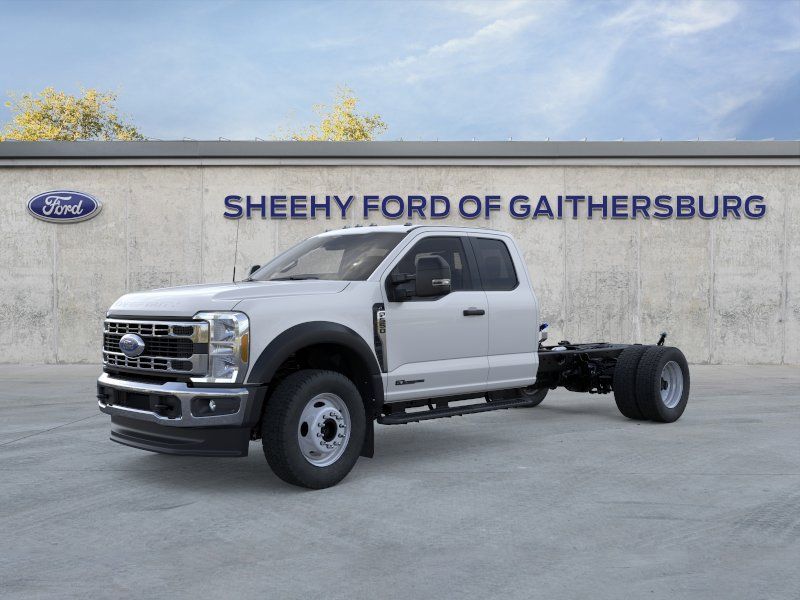 New 2026 Oxford White Ford  image 2