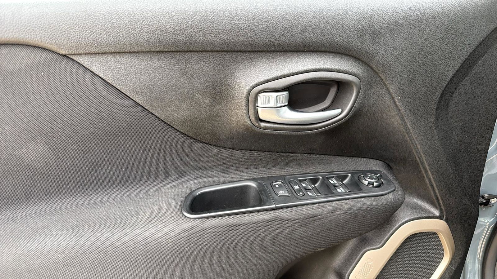 Used Car 2017 Jeep Renegade  Latitude For Sale Under $10,000 In Austin, Texas