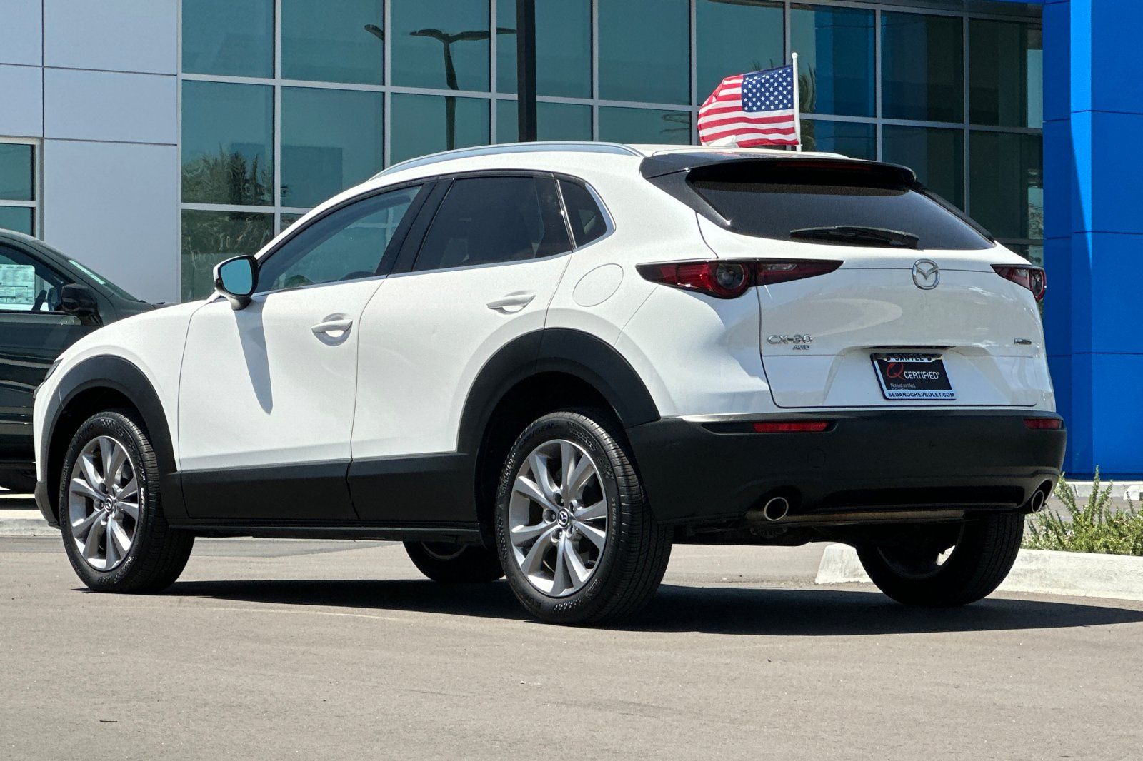 View vehicle photo 6