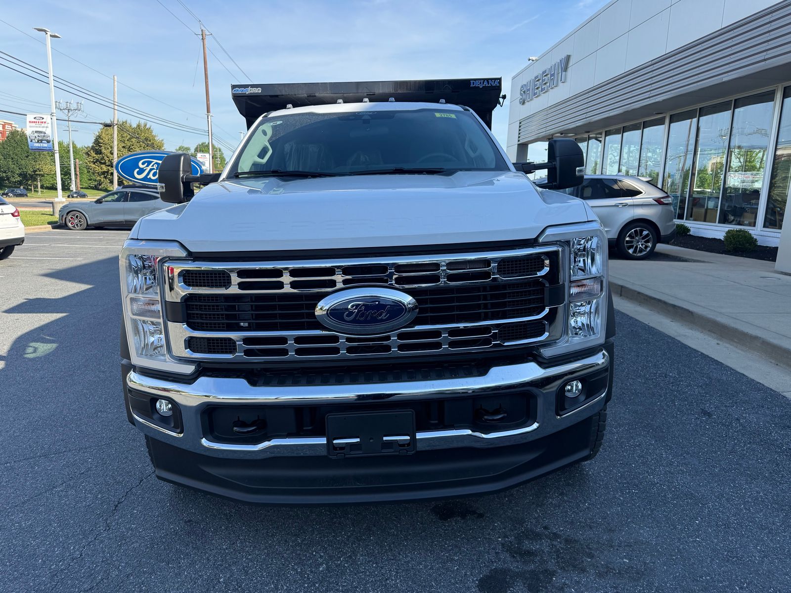 New 2026 Oxford White Ford XL image 3