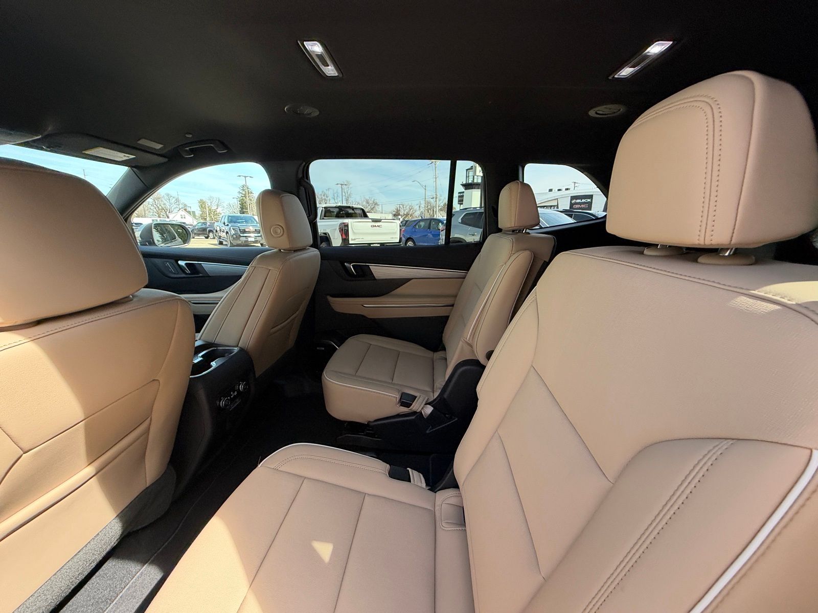 View vehicle photo 5