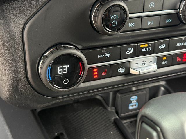 New 2025 Desert Sand Ford Big Bend image 28
