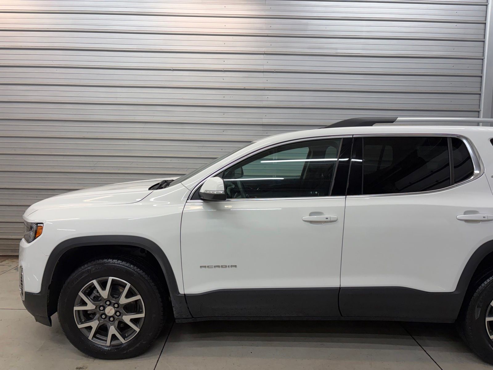 Photo 3 of 2021 GMC Acadia SLE
