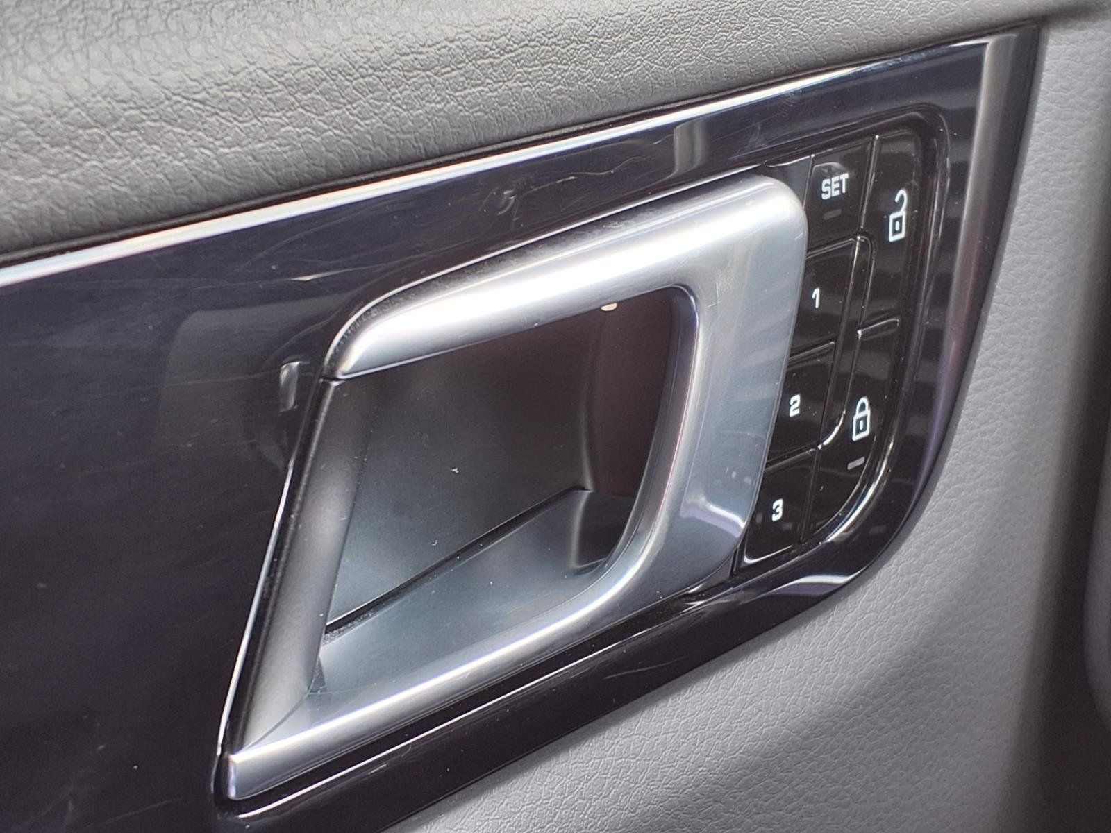 2021 Porsche Cayenne Coupe Base Black at River Oaks CDJR