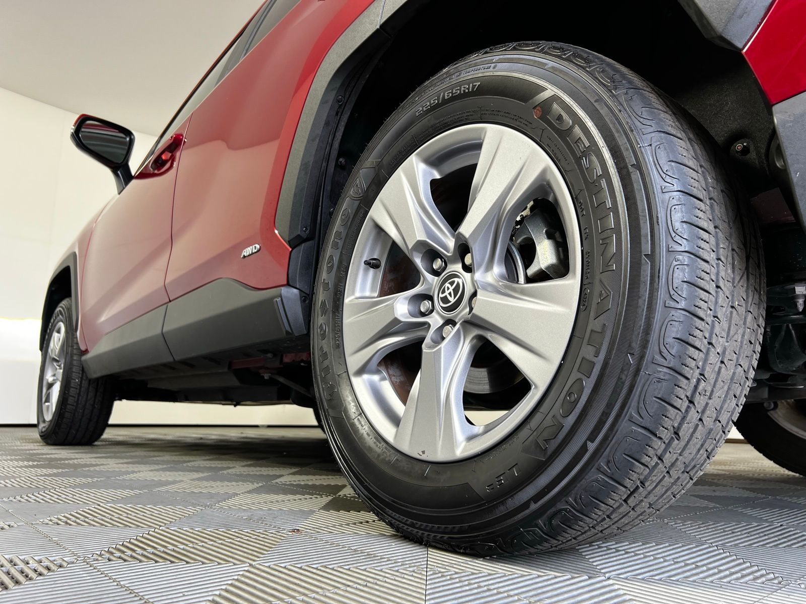 Thumbnail: 2025 Toyota RAV4 - 23