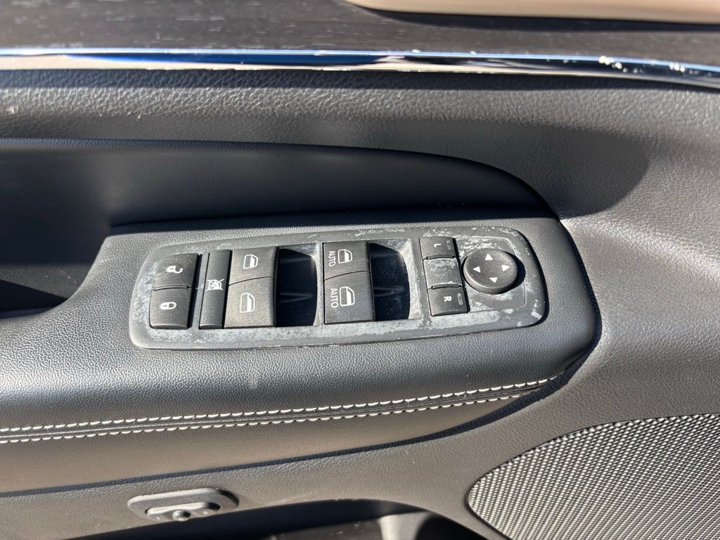 Used Car 2017 Jeep Grand Cherokee  Limited For Sale Under $10,000 In Austin, Texas
