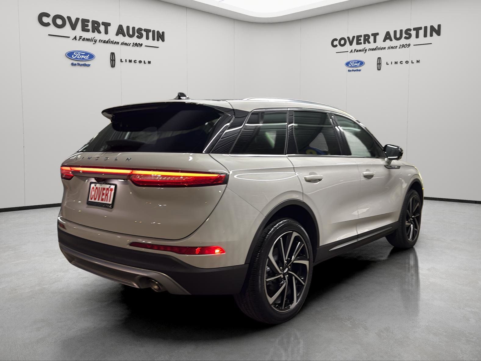 Used Car 2024 Lincoln Corsair  Reserve For Sale Under $40,000 In Austin, Texas