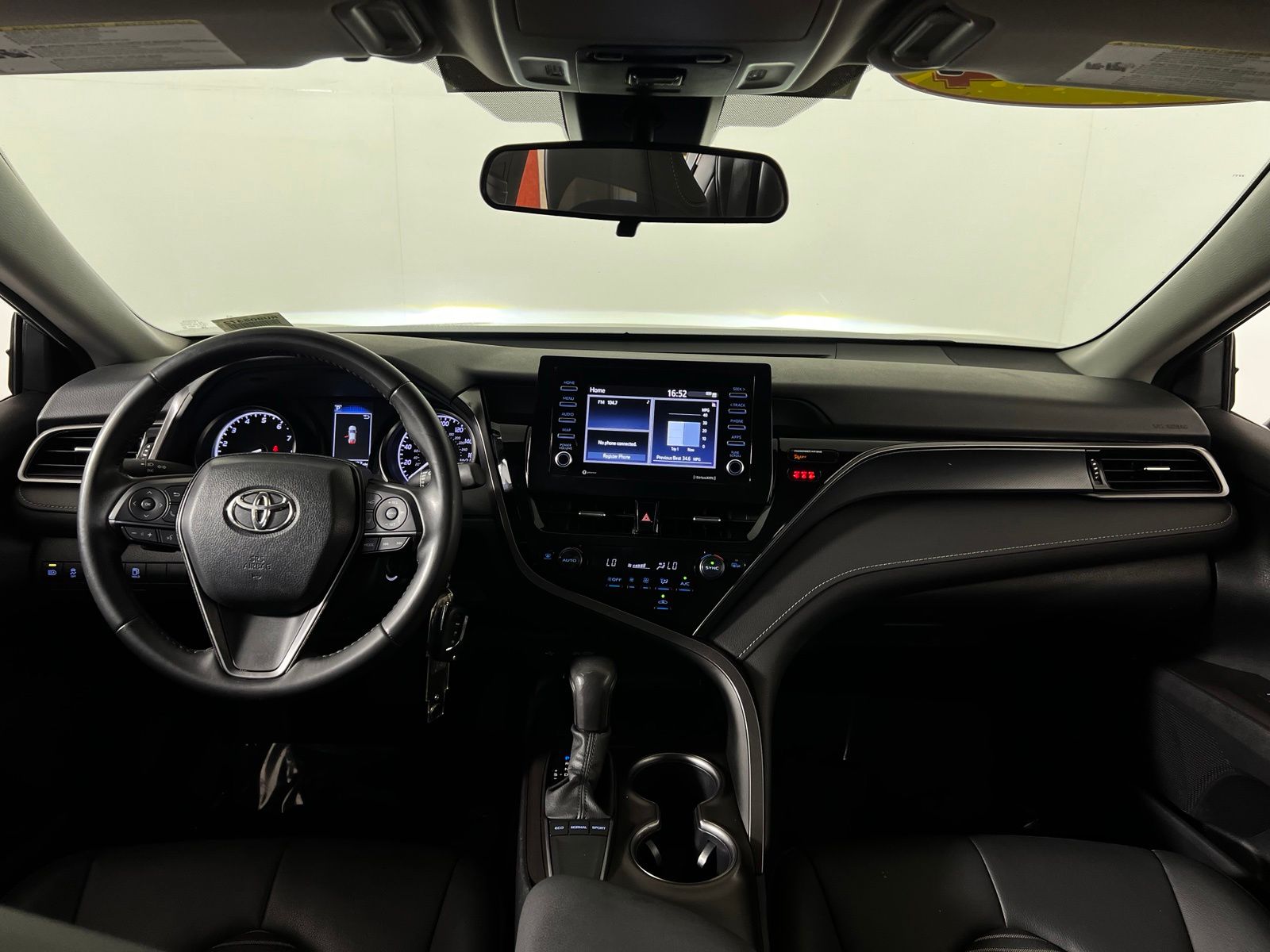 Thumbnail: 2024 Toyota Camry - 22