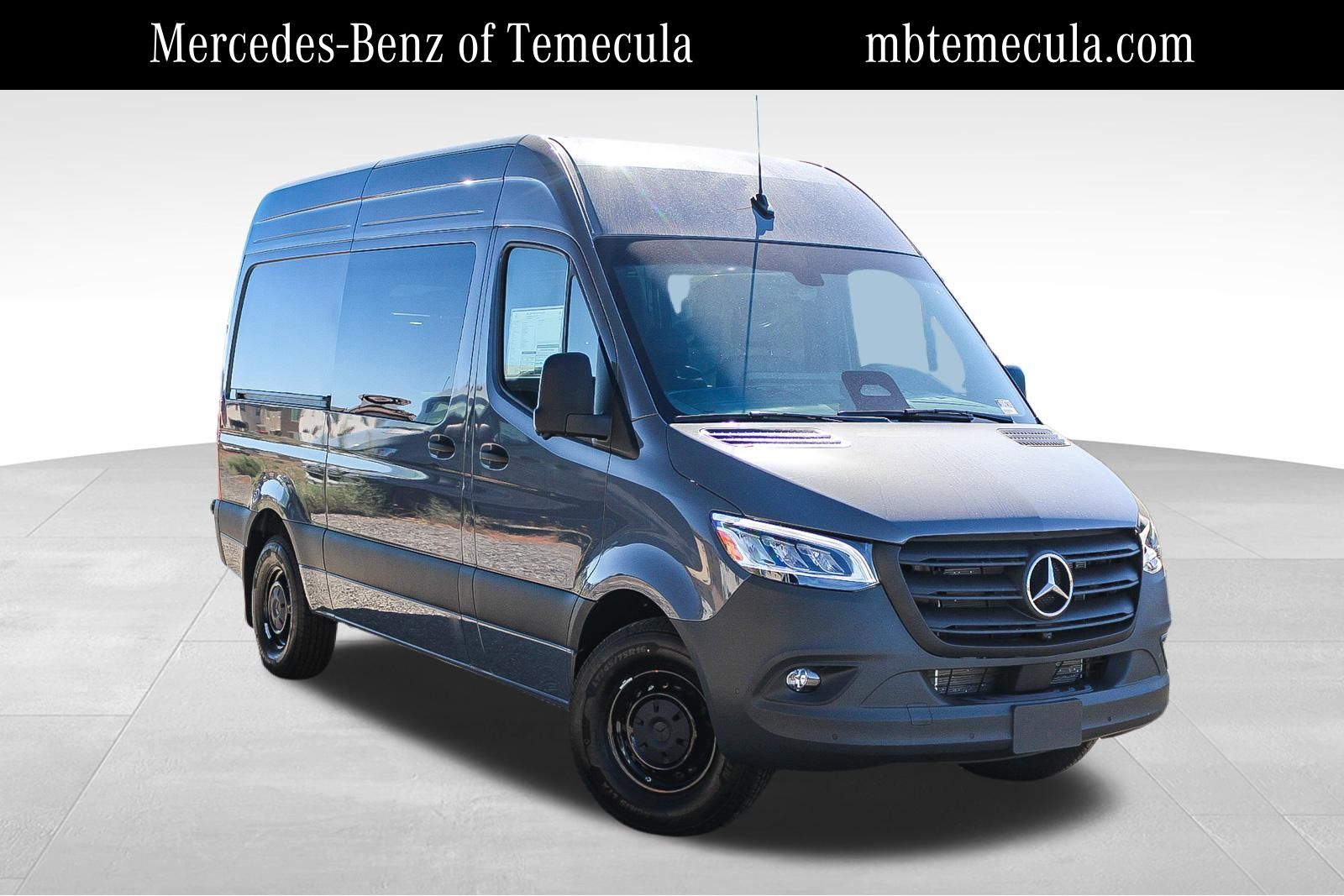 2026 Mercedes-Benz Sprinter 2500 Crew 144 WB