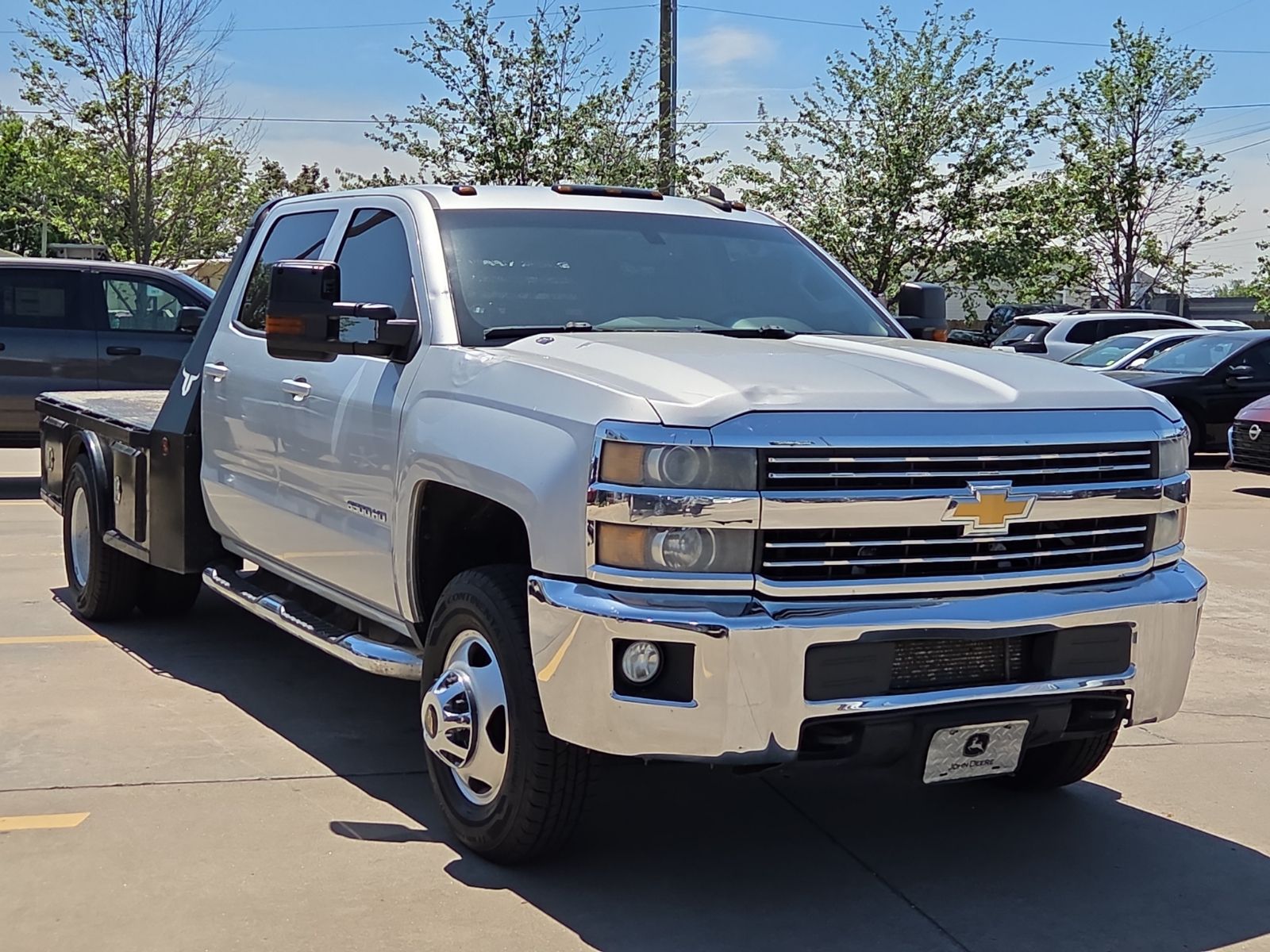 Silver Ice Metallic 2016 Chevrolet Silverado 3500HD LT Crew Cab LB DRW 4WD Pickup Truck Four-Wheel Drive 6-Speed Automatic