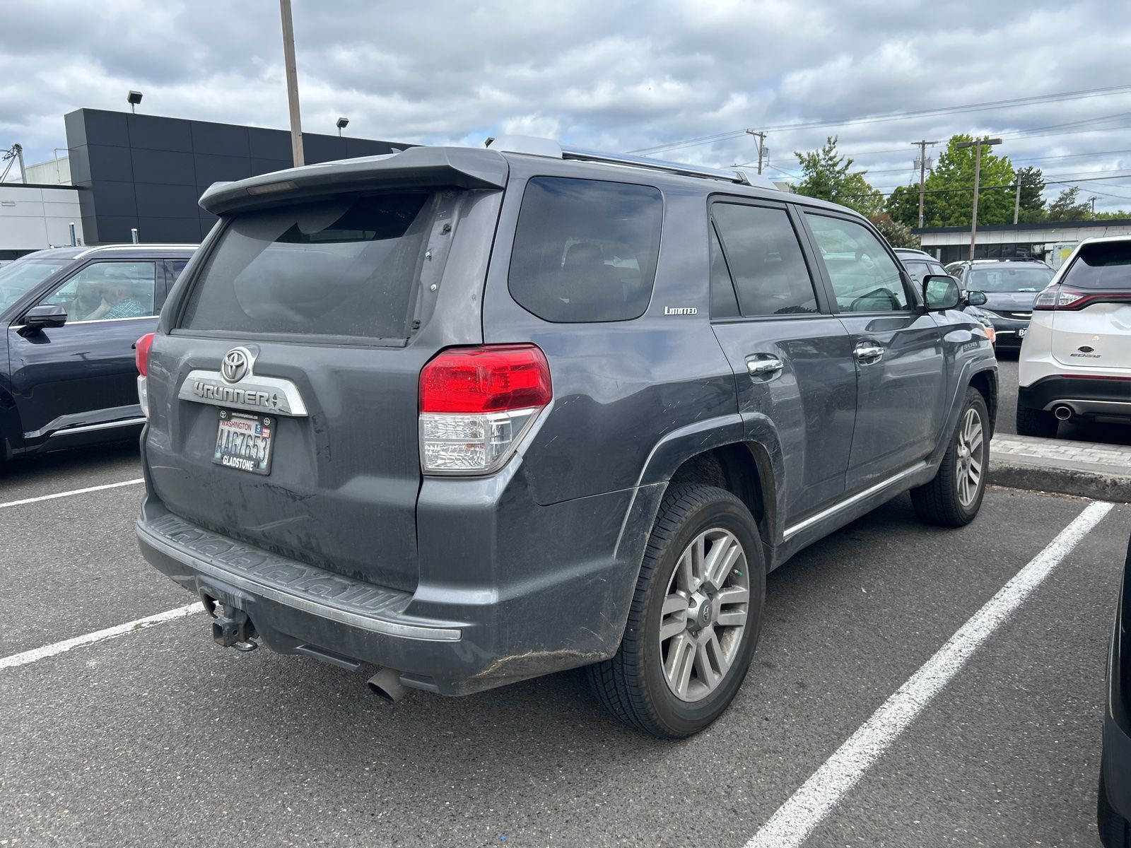 View vehicle photo 3