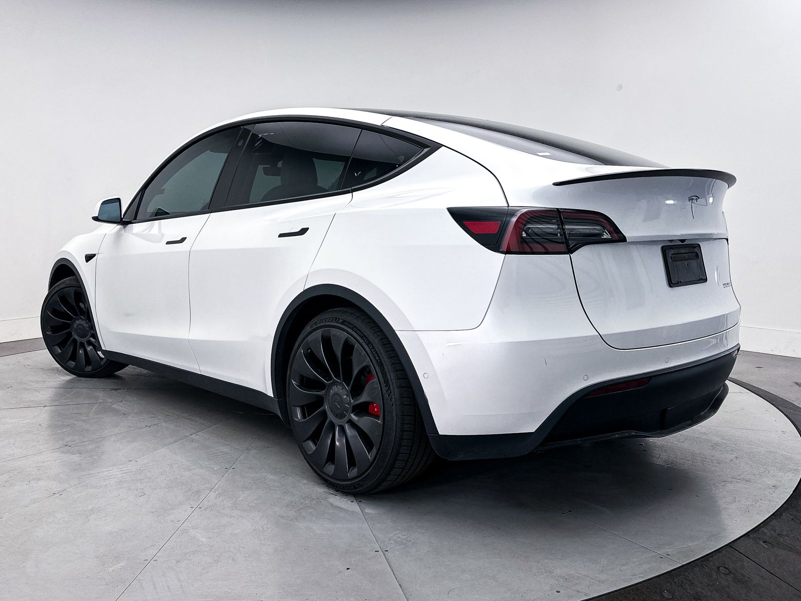 Used 2022 Tesla Model Y Performance with VIN 7SAYGDEF4NF542717 for sale in Scottsdale, AZ