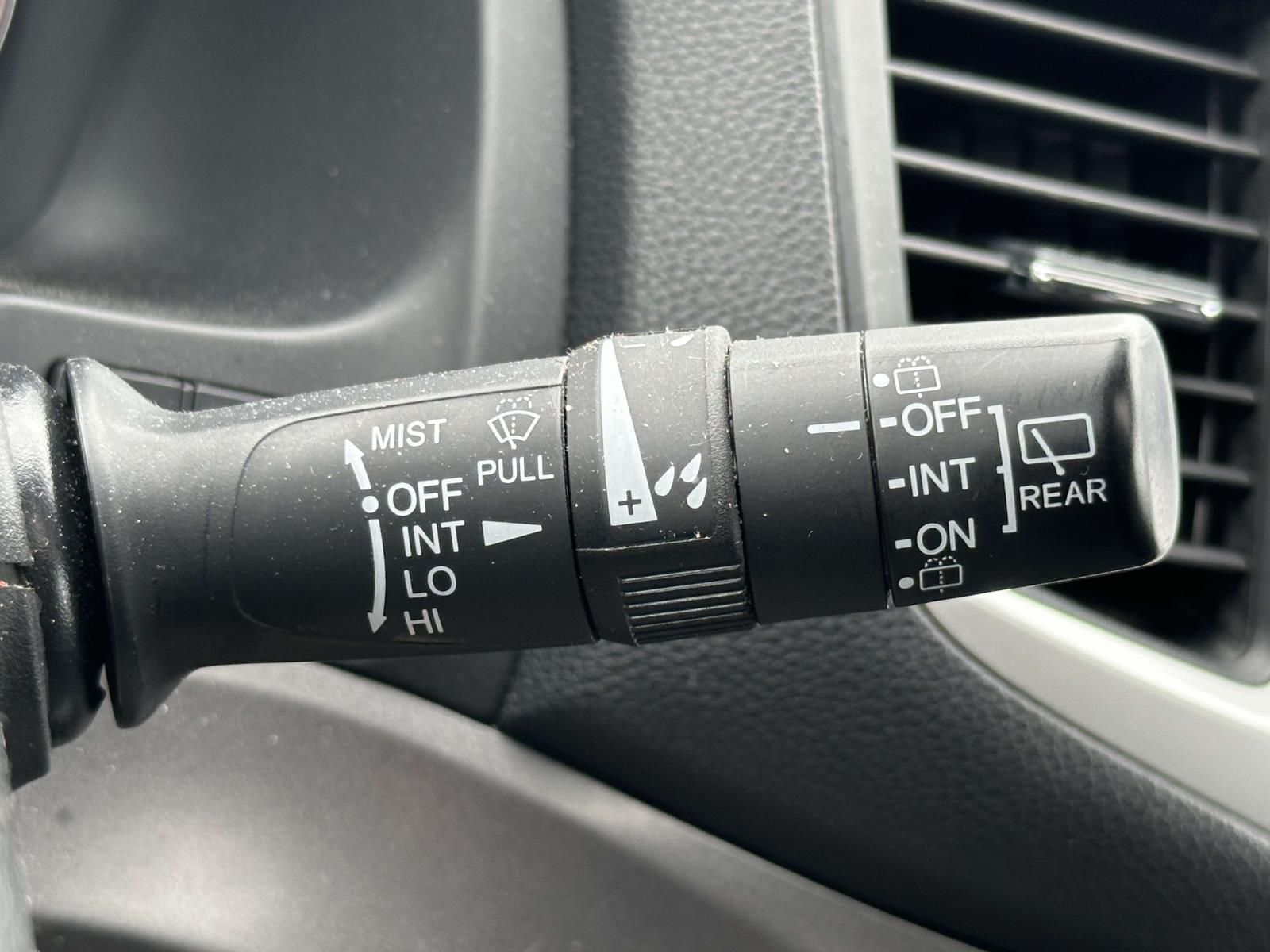 Used 2017  Honda EX-L image 31